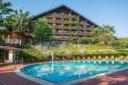 Csm vier sterne hotel karnerhof faaker see outdoor pool hotelgebaeude und aussenpool 4f7c68d69f