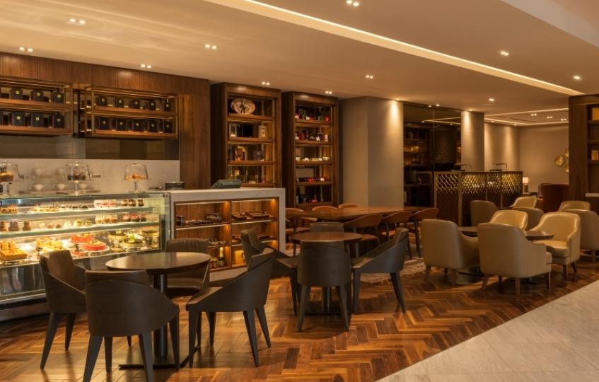 Link Sheraton Cafe on fifth floor at Sheraton Dubai Mall of the Emirates Hotel new